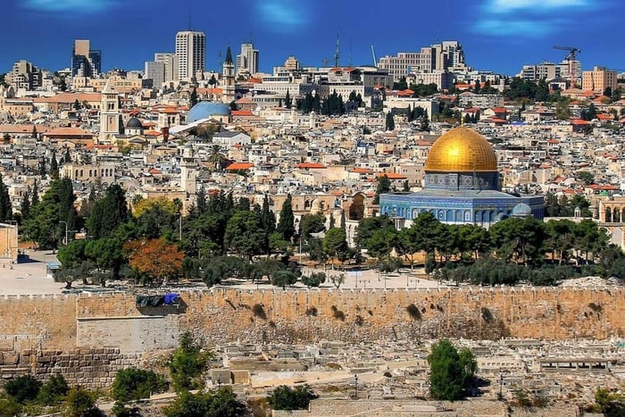 Walking Jerusalem in Russian