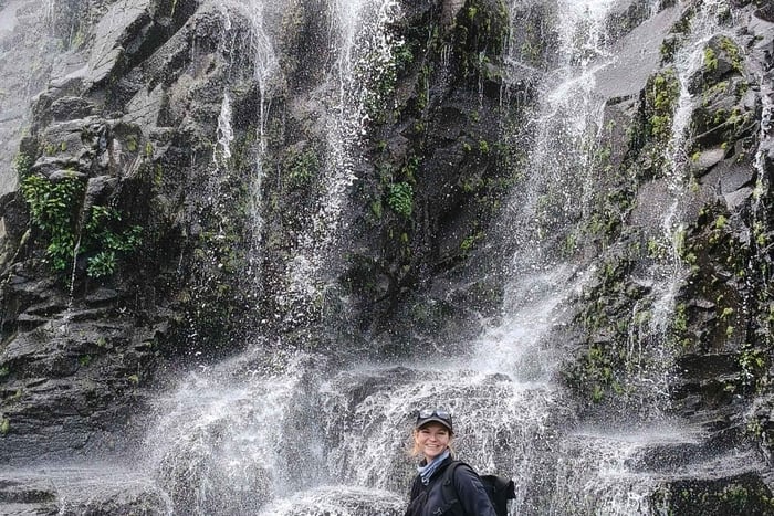Johannesburg: Drakensberg Sentinel Peak Hike & Hotel Stay