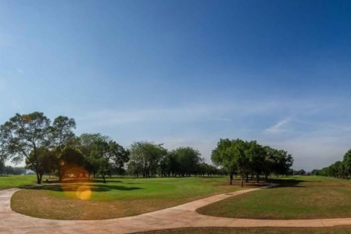 Soweto: Golf Experience with Caddy, Photos, and Lunch
