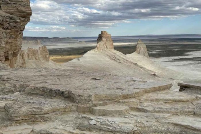 6-Day Mangystau Tour with Accommodation & Meals