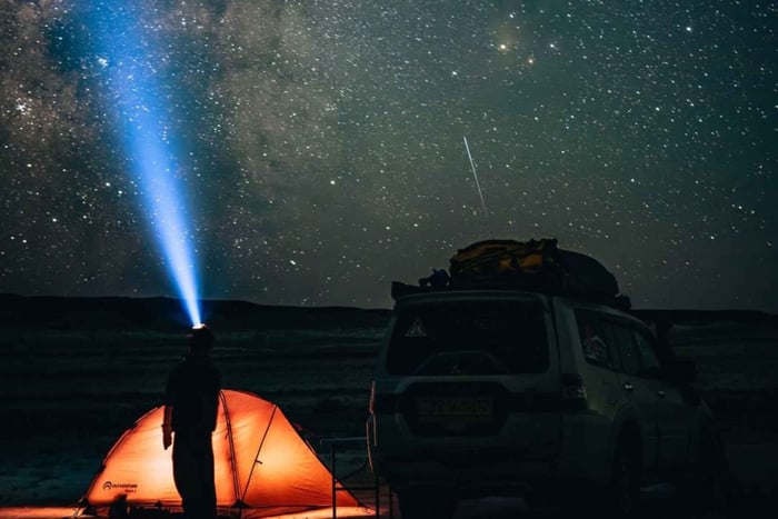Aktau: tour de 4 días «Nómadas de Mangystau» con noche en camping