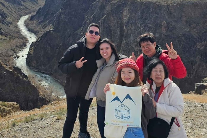 Almaty: tour de 2 días a los lagos Kolsai, Kaindy, Gran Almaty e Issyk