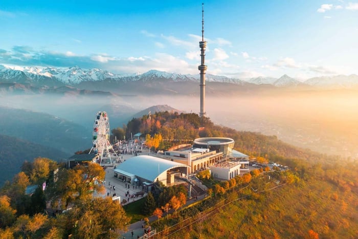 Almaty: 4-Day Private Tour with Charyn Canyon & Kolsay Lake
