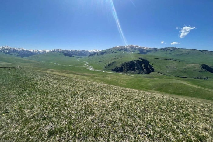 Almaty: Charyn Canyon, Kaindy & Kolsay Lakes Day Trip