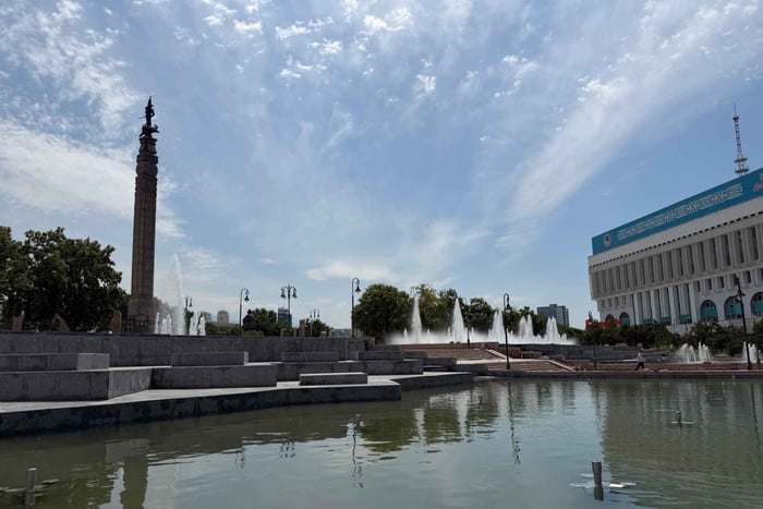 Almaty: tour della città e delle montagne con corsa in funivia