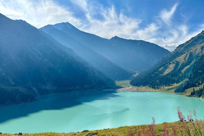 Almaty: Private Big Almaty Lake Tour with Local Guide