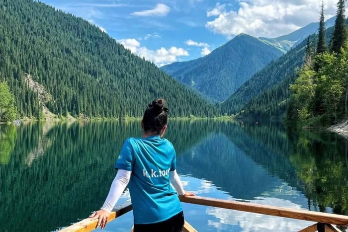 Almaty: Private SUV Tour to Kolsay & Kaindy