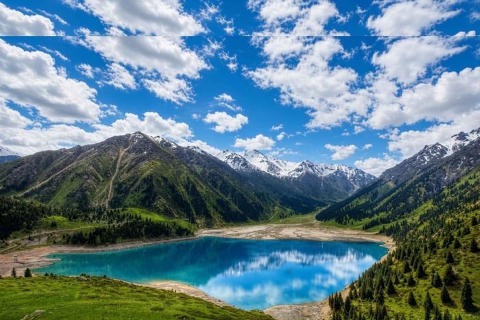 Almaty: Passeio Particular pelo Grande Lago de Almaty, Cachoeira Hobbit e Cachoeira Ayusai