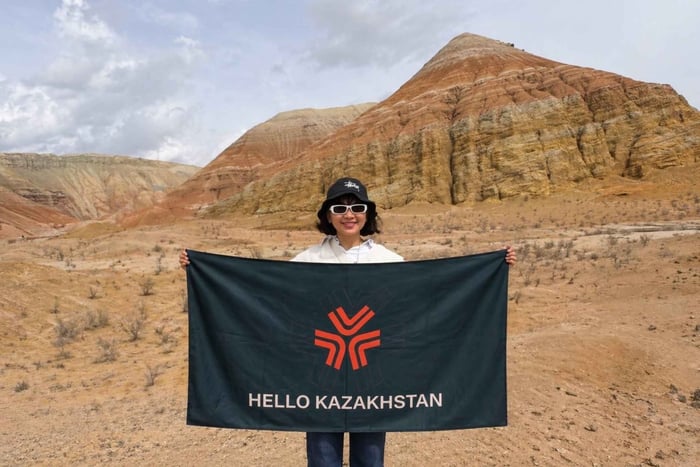 Altyn-Emel : visite de 2 jours – dunes chantantes et montagnes d'Aktau