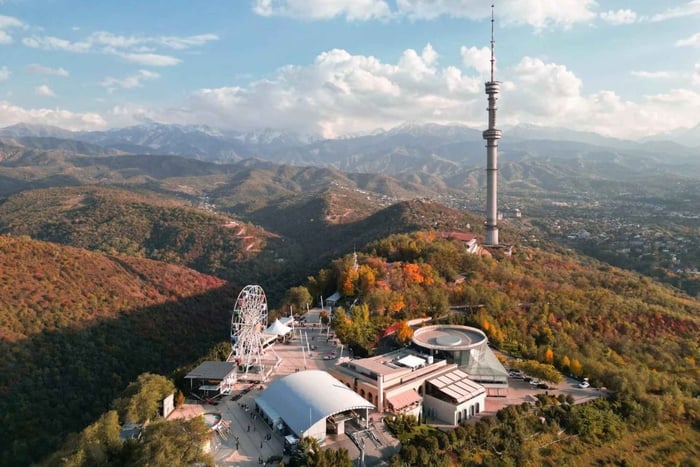 Lago Grande di Almaty, Shymbulak e Kok Tobe: tour VIP privato di 1 giorno
