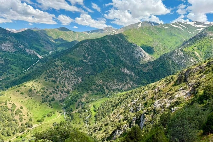 From Shymkent: Aksu Canyon & Tian Shan Mountains Day Trip
