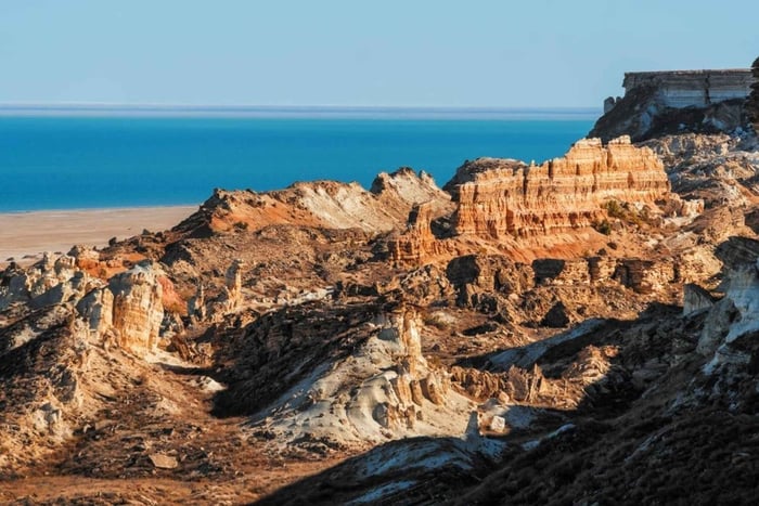 Desde Nukus: expedición de 2 días al mar de Aral con estancia en un campamento de yurtas