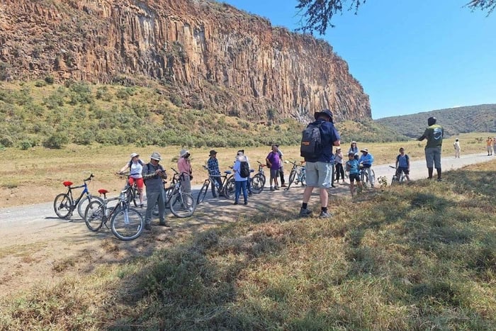 Från Nairobi: Dagsutflykt till Hell's Gate och Naivashasjön