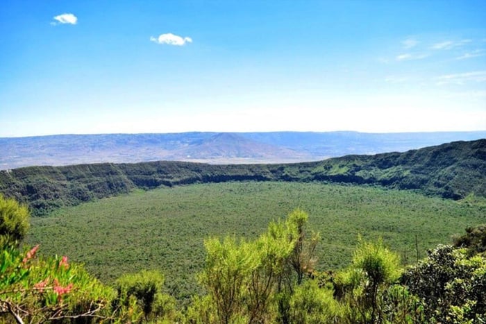 Full-Day Hiking Guided Adventure at Mount Longonot