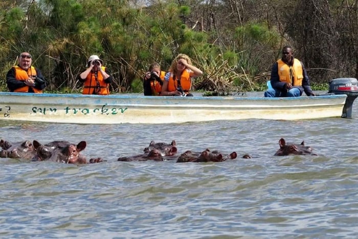 Nairobi: Excursión en grupo al Parque Nacional Hell's Gate y al lago Naivasha