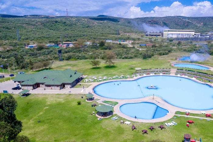 Nairobi: Lake Naivasha Boat Ride & Geothermal Spa Trip