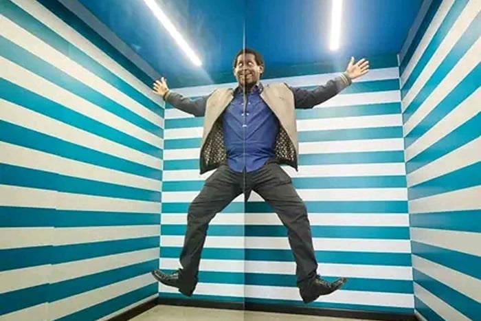 Nairobi: Museum Of Illusions & Kibera Slum Guided Experience