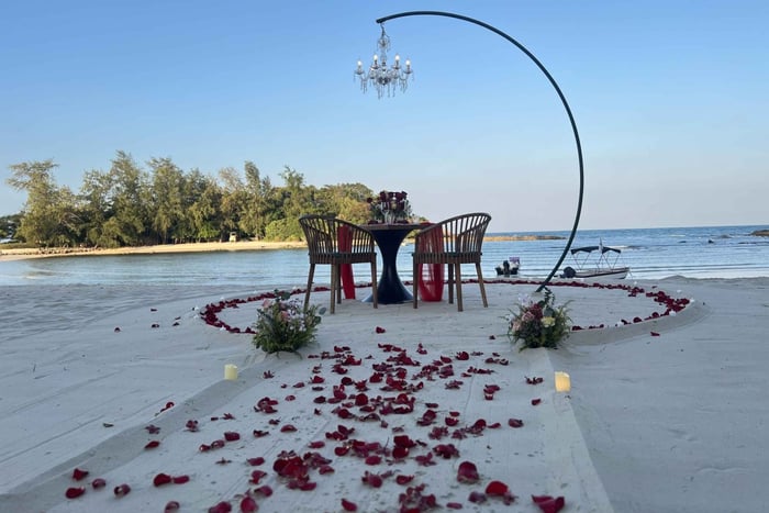 All-Inclusive Romantic Dinner, Private Beach, and Sunset