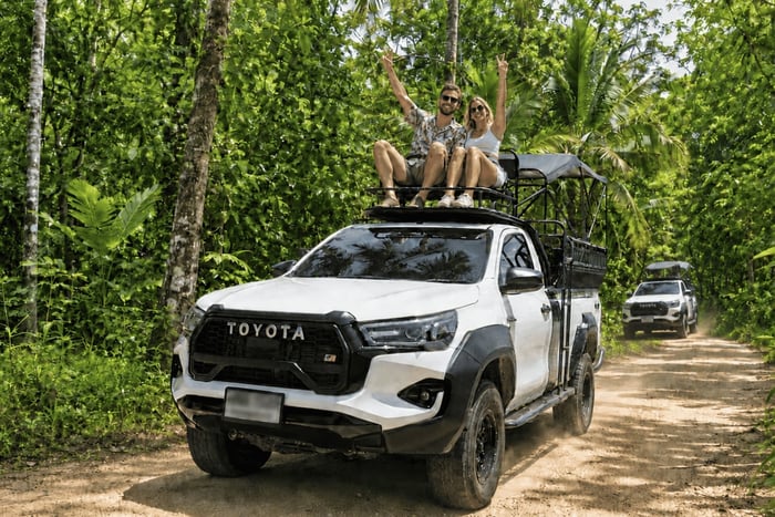 Ko Samui: Elefant, Safari im Geländewagen, Heaven Gate & Mittagessen im Roof