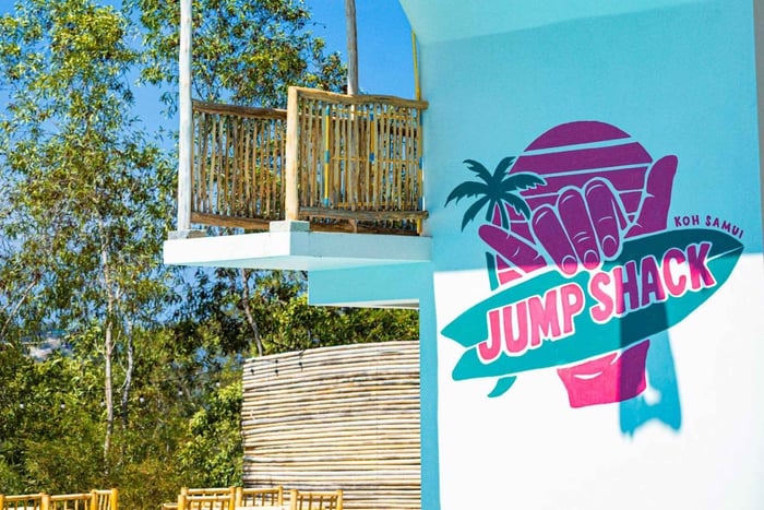 Самуи: входной билет в пляжный клуб Jump Shack