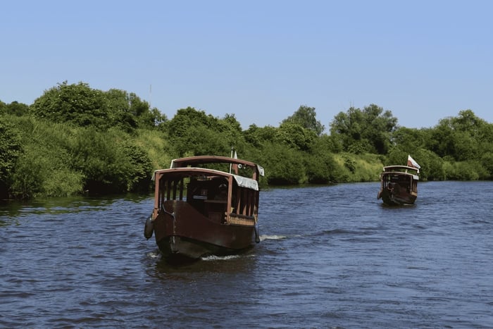 Boat trip to Tyniec: Benedictine abbey and gourmet break