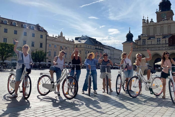 Explore Kazimierz by Bike – 2h Krakow Jewish Quarter Tour