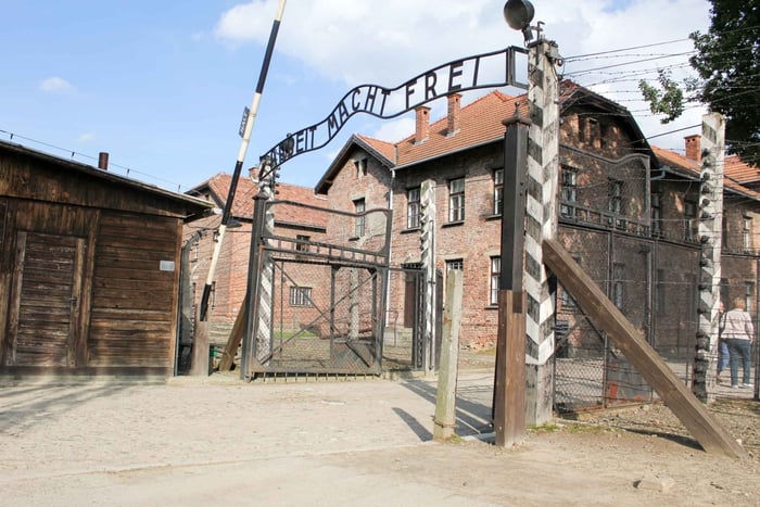 Ab Krakau: Führung durch die Gedenkstätte Auschwitz-Birkenau