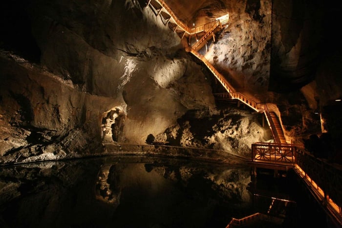 From Krakow: Wieliczka Salt Mine Tour with Guide