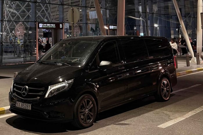 Krakow Airport Transfer with Live City Orientation