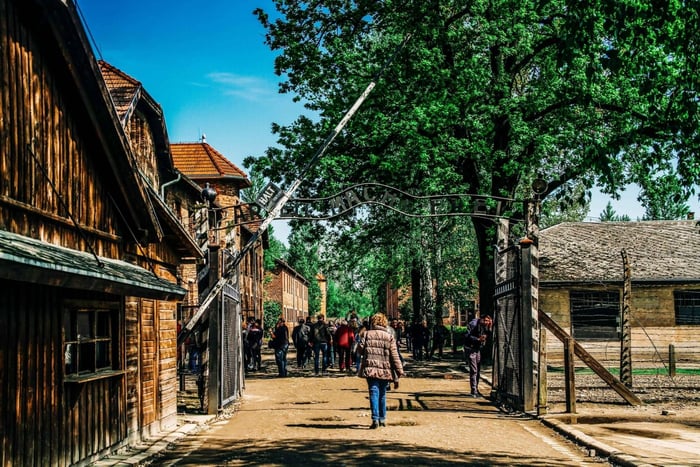 Krakau: Auschwitz-Birkenau Live Guided Tour & Abholung vom Hotel