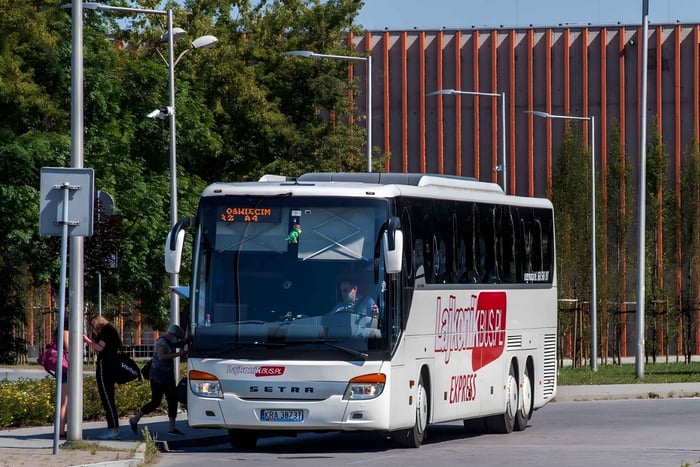 Cracovia: traslado al museo de Auschwitz-Birkenau