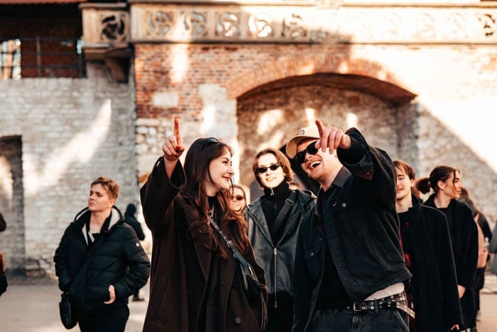 Krakow History Walking Tour with Twist: Drink & Polish Snack
