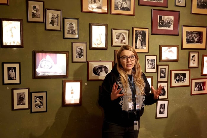 Kraków: Schindler's Factory & Jewish Ghetto in a Small Group