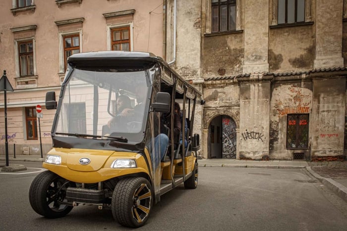 Krakow: Sightseeing Tour by Electric Golf Cart