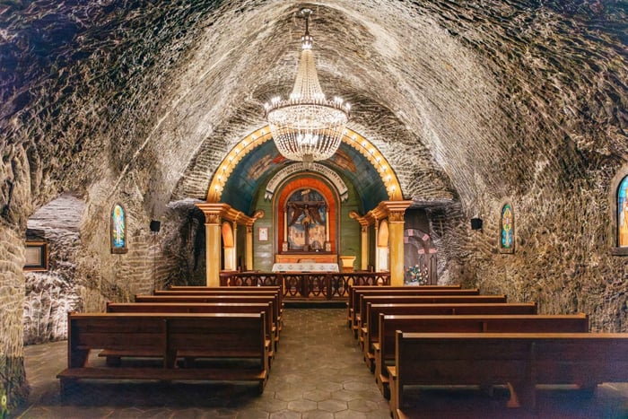Krakow: Wieliczka Salt Mine Guided Tour