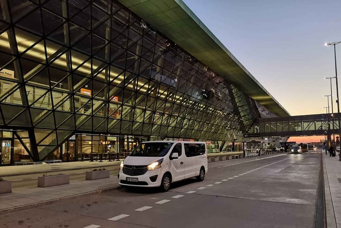 Cracovia: Traslado privado a/desde el aeropuerto de Cracovia (KRK)