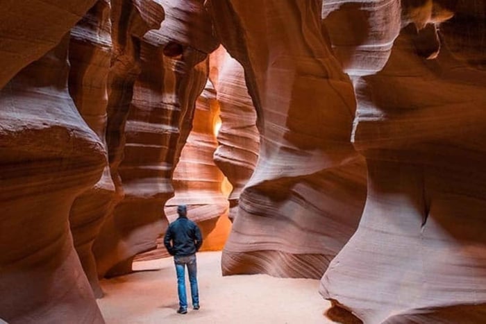 From Las Vegas - Antelope Canyon Tour with Prime-Time Entry