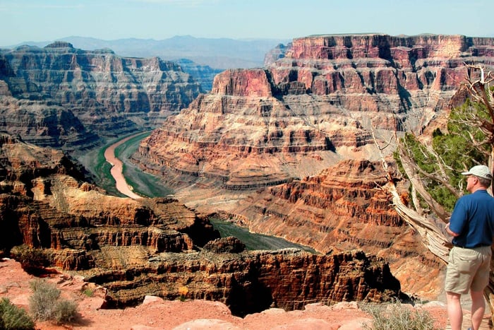 Desde Las Vegas: recorrido 5 en 1 por el oeste del Gran Cañón con almuerzo en el borde
