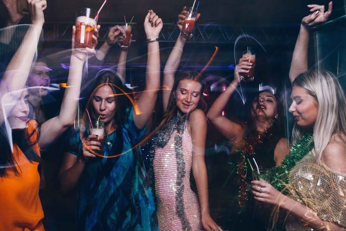 vegas club crawl dress code What to wear to your Unlock Las Vegas bar crawl