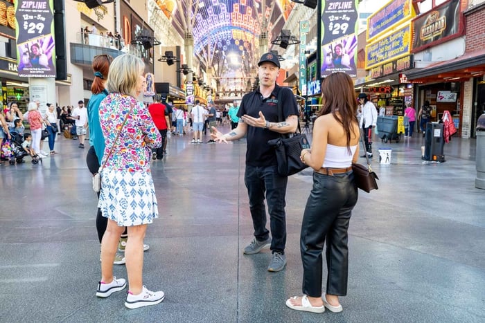 Las Vegas: Fremont Street Experience & Downtown Walking Tour
