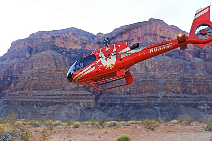 Las Vegas: Helikoptertur Helikoptertur, båtresa och Skywalk i Grand Canyon