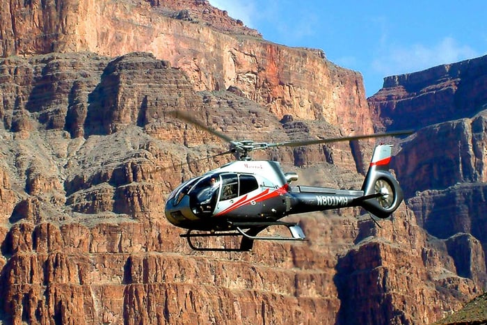 Las Vegas: Grand Canyon Tour & Helicopter Landing Experience