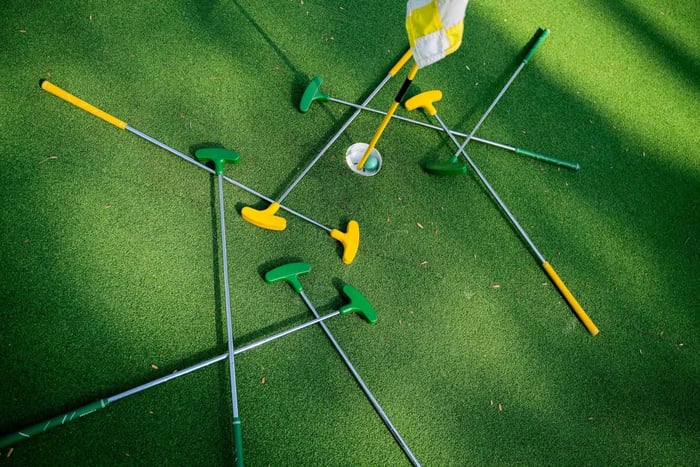18-Hole Mini Golf Game in Riga