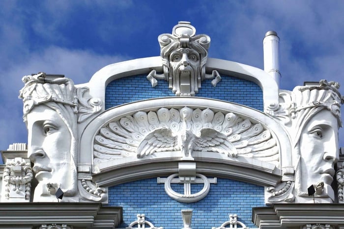 Ryga: wycieczka piesza po secesyjnej architekturze z drinkiem powitalnym