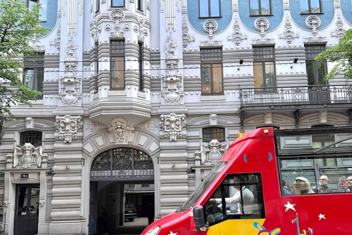 Grote stadstour Riga: wandeling door de oude stad en panoramische busrit