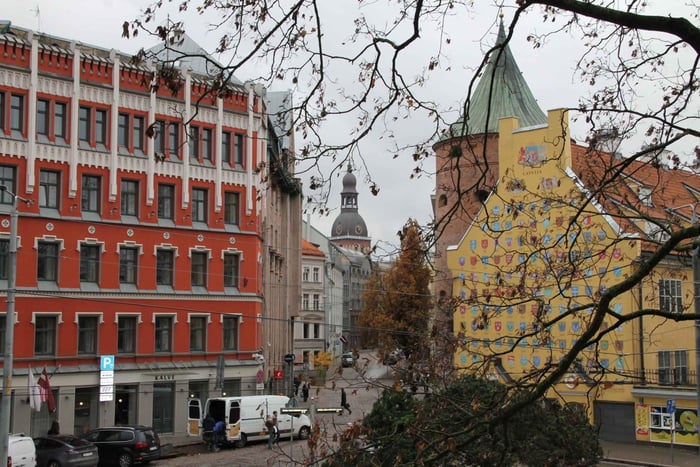 Riga: Guided City Tour for Student Groups