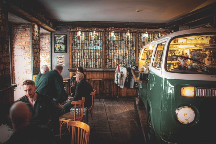 Riga: Old Town Walking Tour & 14-Beer Tasting