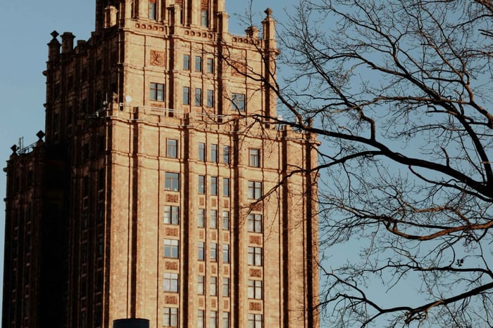Riga: Soviet Tour with Food Tasting and Museum Entry