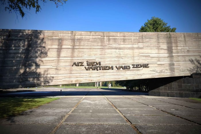 SALASPILS: Tour particular aos memoriais de Salaspils e Rumbula