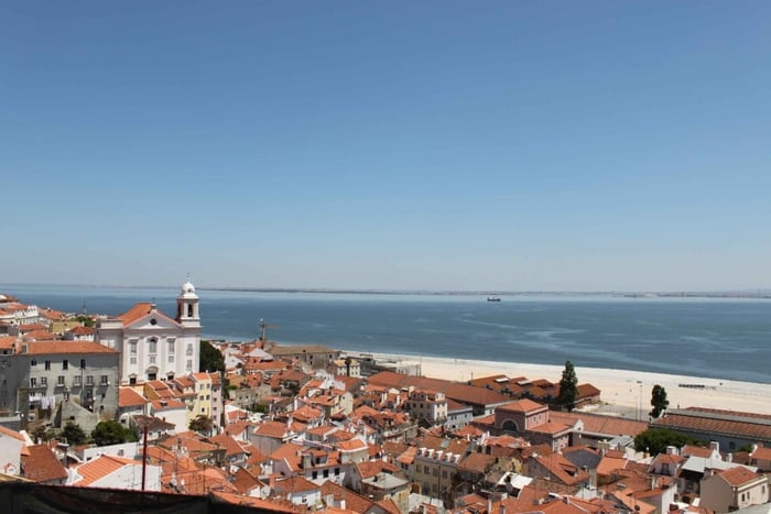 Lisboa: Excursão a pé pelos bairros de Alfama e Castelo de São Jorge